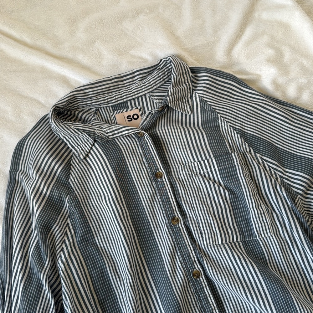 Sonoma Women’s Button Down